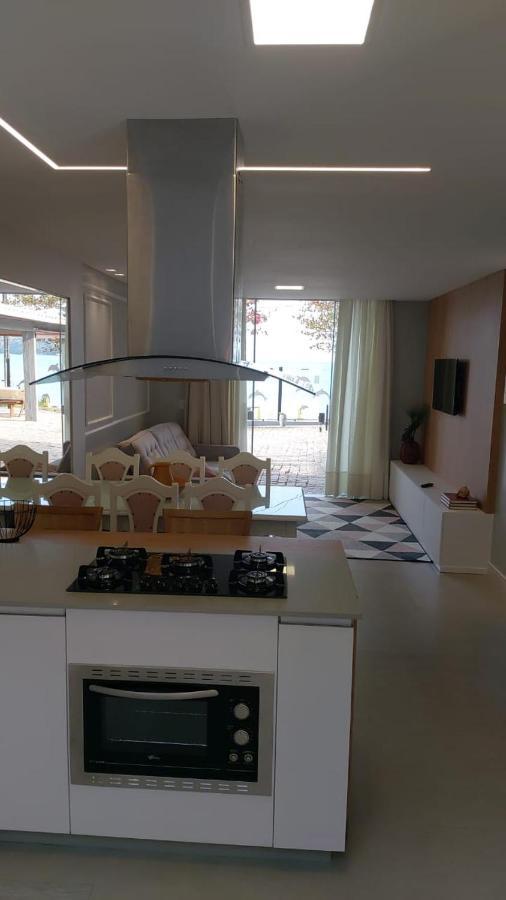 Apartamento Frente Mar Na Baia De Porto Belo Exteriör bild