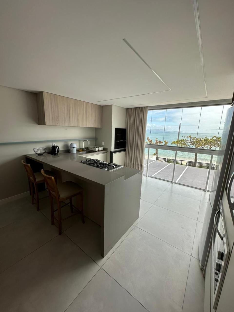 Apartamento Frente Mar Na Baia De Porto Belo Exteriör bild