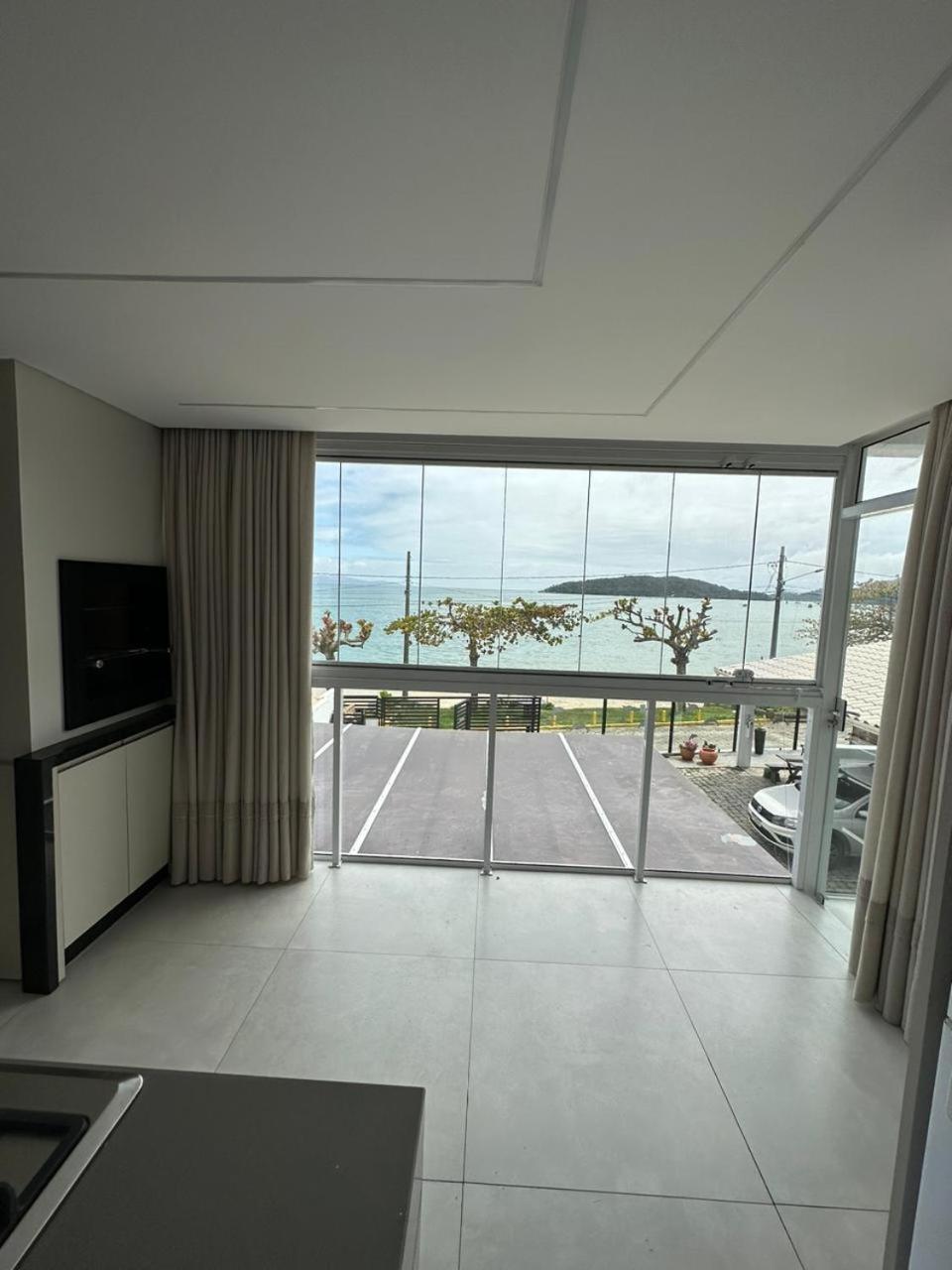 Apartamento Frente Mar Na Baia De Porto Belo Exteriör bild